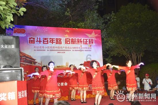 《繁花》落幕，将人一并带走 再回首，恍然如梦，黄浦江浪头依旧